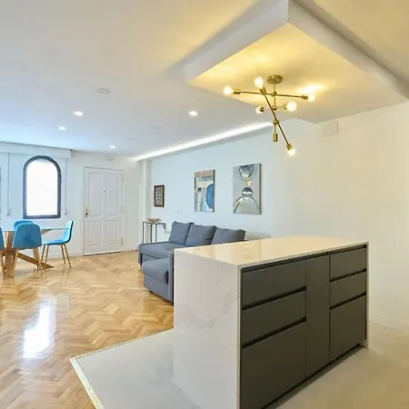 Duplex Palacio De Congresos Ii By Keyhom 아파트